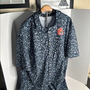 Columbia Auburn Tigers Super Slack Tide
Button Up Hawaiin Shirt Sz. XXL PFG SS
